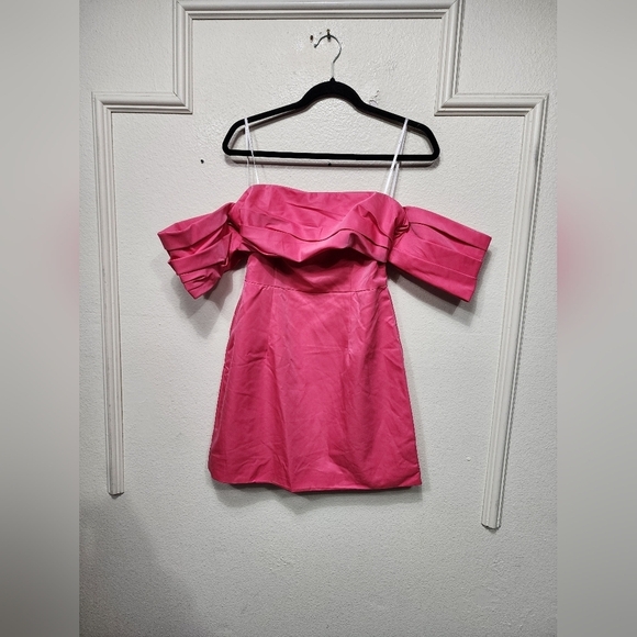 Lulus Totally Haute Hot Pink Satin Pleated Off-the-Shoulder Mini Dress M Wedding - Picture 6 of 9